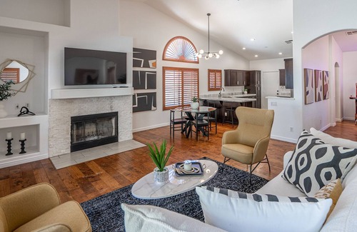 Paradise Park Vista House | Luxury Scottsdale Home w/ Pool and Hot Tub!