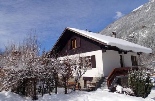 Les Bossons Ski Chalet | Luxury Spacious Chalet in Chamonix