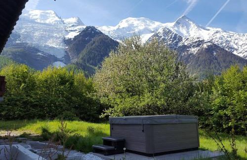 Les Bossons Ski Chalet | Luxury Spacious Chalet in Chamonix