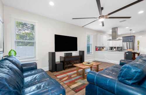 Riverside Heights House | Luxury Stay Hot Tub & Heated Pool Fenced Yard!