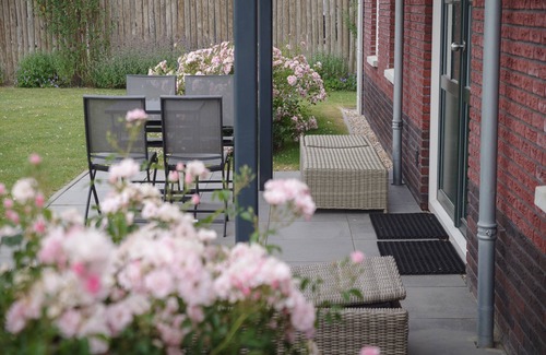 Colijnsplaat Apartment | Luxury stay with sauna, spa-bath near the beach