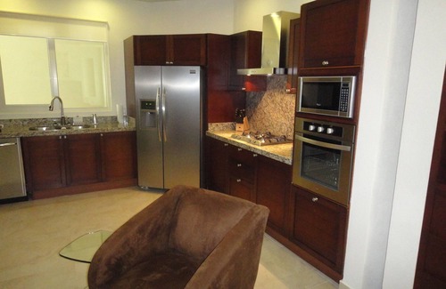 Emiliano Zapata Apartment | Luxury Studio in Center of Romantic Zone Fun! Fantastic Rooftop Views!