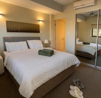 Pegs Creek House | Luxury Suite Room