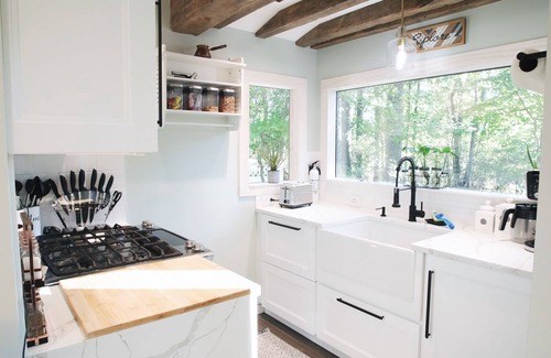 Niantic Cottage | Luxury Tiny Home In Niantic