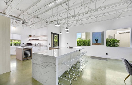 Canyon Gate House | Luxury Villa 10 minutes from the Strip