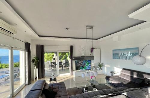 Opatija Villa | Luxury VILLA ETERNITY - marvelous sea view - box spring beds - Opatija-Poljane