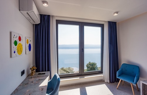 Celina Villa | Luxury Villa Gust with sea view, pool, hot tub, cinema and vine bar