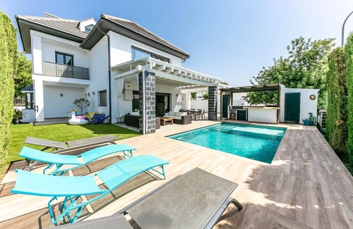 Benalmadena Villa | Luxury villa in Andalusia with private pool.
