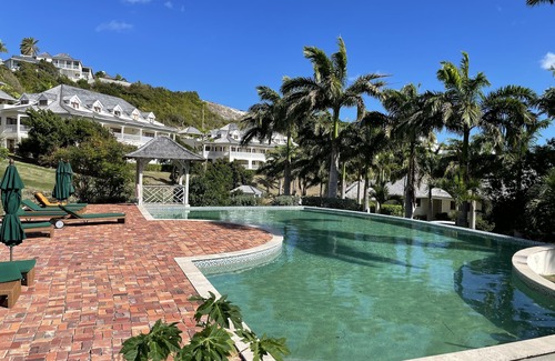 Freetown Villa | Luxury Villa In Exclusive Non-Such Bay Resort