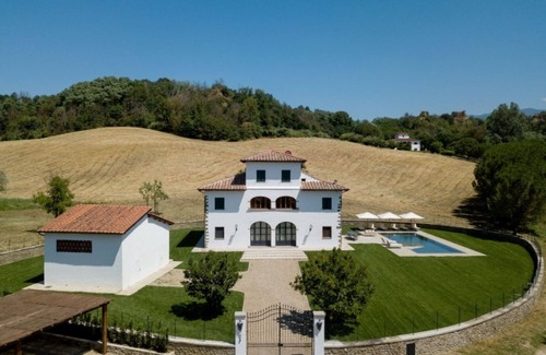 Reggello Villa | Luxury villa in panoramic location 30 minutes from Florence
