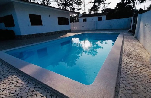 Casalinho House | Luxury Villa Just Walking to the Beach