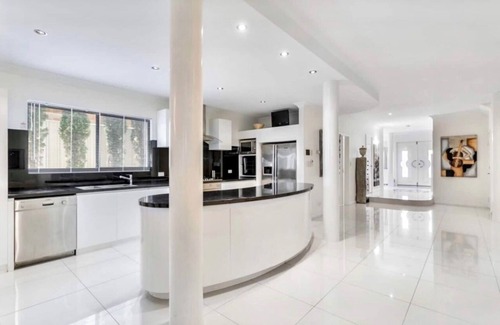 Munster House | Luxury Villa W Pool and Spa