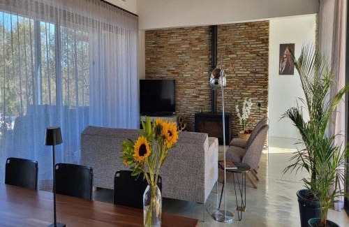 Hoedspruit House | Luxury Villa with Heated Pool