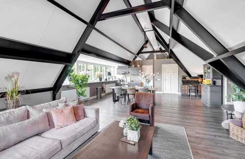 Reutum Apartment | Luxury Wellness apartment with view