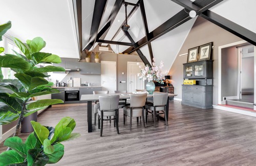 Reutum Apartment | Luxury Wellness apartment with view