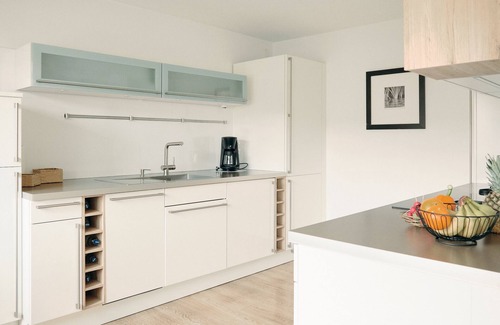 Sudweststadt Ostlicher Teil Apartment | Luxus-3-zimmer Wohnung am Kolpingplatz Inkl. Garage und Balkon