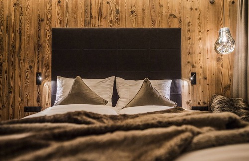 Riscone Apartment | Luxus SPA Wohnung im Chalet mit Whirlpool