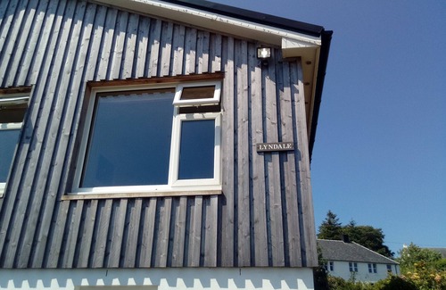 Tobermory House | Lyndale - Located in Upper Tobermory with fabulous views