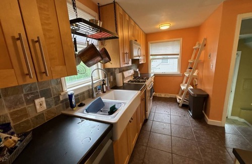 Lyndhurst House | Lyndhurst 3BR 1BA Home Monthly Rental Smart TVs wood flooring quiet neighborhood