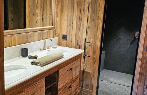 Le Raffort Ski Chalet | Méribel Raffort, Chalet 12 pers, Pets allowed, Parking