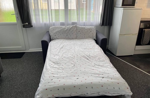 Great Yarmouth Ski Chalet | M & T Chalets , 2 bed chalet Hemsby. sleeps 6