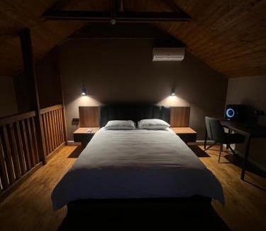 Tsilkani House | M town cotagge