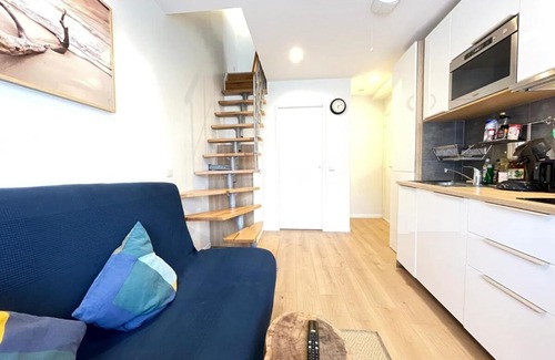 Quartier Centre Ville Apartment | M6 Le vieux Massy RER600mOrly20 minNetflixNeuf