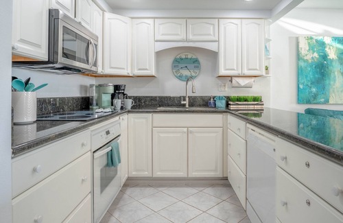 Maalaea Condo | *Maalaea Kai 104* NEW LISTING Maui Stunning Prime Ocean Front !