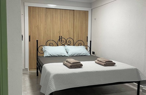 Ayvalik City Center House | Macaron Midi House