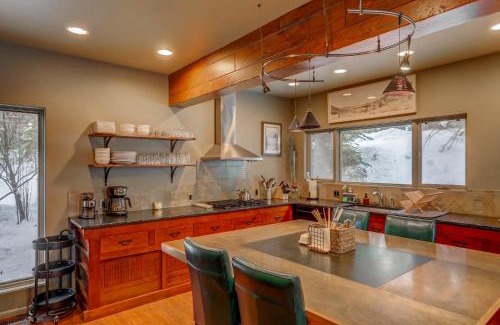 McCall House | Mackinaw Manor by Casago McCall - Donerightmanagement
