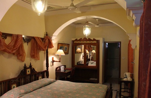 Bani Park Hotel | Madhuban - A Heritage Home