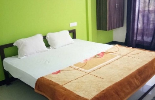 Devbag Hotel | madhuban hotel is near tarkarli beach malvan, hotel to beach just 02 minutes way