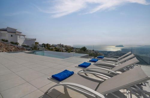 Cumbre del Sol Villa | Madi