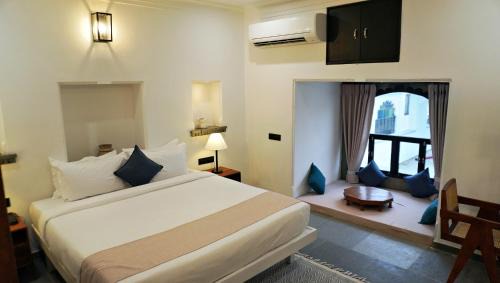 Udaipur District Hotel | Madri Retreat - Heritage Boutique Hotel with Pool