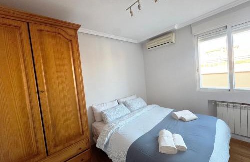 Torrejon de Ardoz Apartment | Madrid Luxe Oasis 4 Bedroom with Terrace & Pool