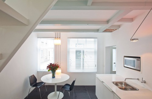 Zuidwal House | MAFF CITY HOUSE - 18th century Courtyards property with private parking