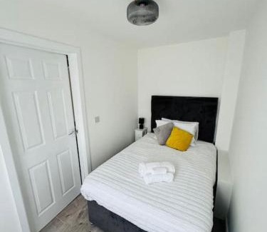 Great Wyrley Villa | Magdalena Cottage