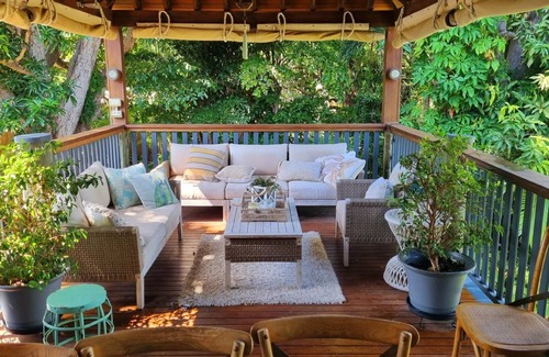 Horseshoe Bay House | Magnetic Mango Escape
