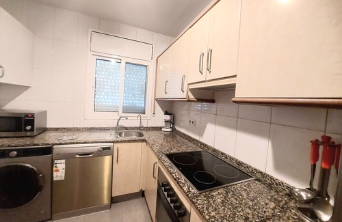 Miami Platja Ski Chalet | MAGNIFICENT CHALET, 5 NIMUTOS FROM THE BEACH, WITH POOL, TERRACE AND WIFI.