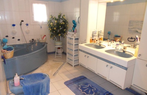Grambois Villa | Magnificent Gîtes 8 people Luberon Provence
