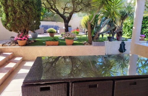 Martigues Villa | Magnificent, quiet villa in Martigues