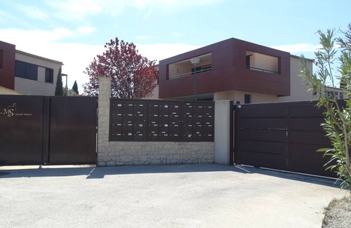 Aigues-Mortes Condo | Magnificent T2 in recent residence, calm with swimming pool