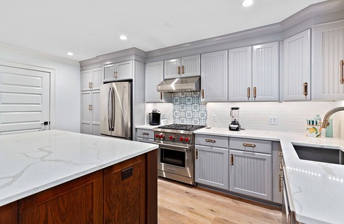 East Beach House | Magnificent Family East Beach Escape! Private Pool, Short Walk To Beach