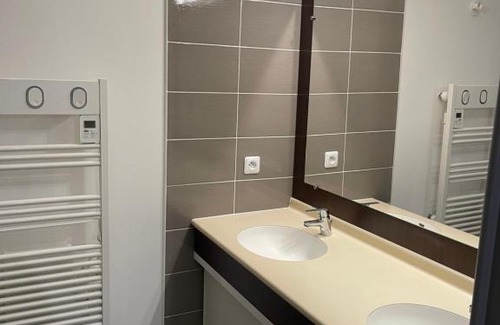 Puget-sur-Argens Apartment | MAGNIFIQUE APPARTEMENT 15 MINUTES EN VOITURE DE LA MER