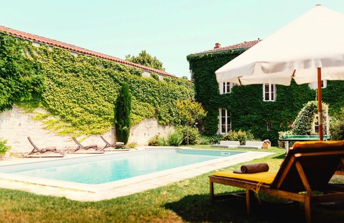 Vouhe Villa | Magnifique Gite en Pleine Nature