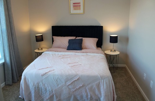 Rib Mountain House | Magnolia Home 2 minute drive to restaurants, shopping and recreations