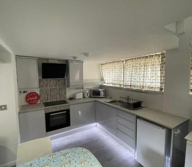 Wareham House | Magnolia Passageway to the Jurassic Coast.