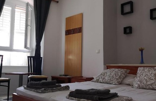 Gruz House | Main Bus Station Rooms