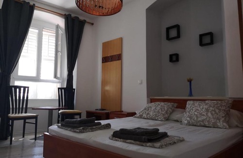 Gruz House | Main Bus Station Rooms