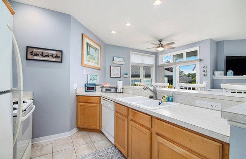 Manistee Condo | Main Floor Poolside Retreat